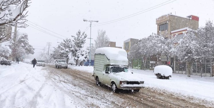 برف و باران در راه گلستان