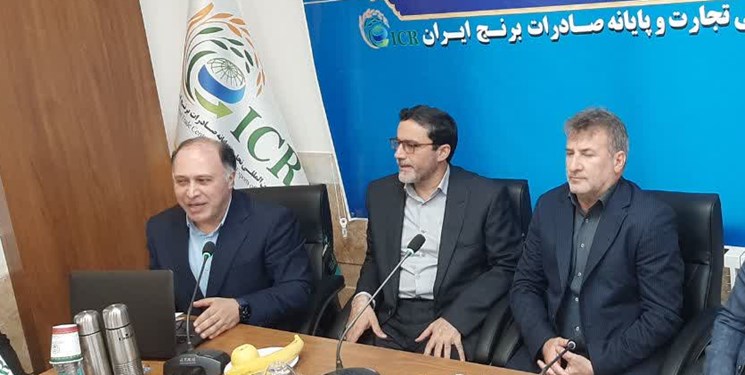 تعادل قیمت فولاد و سیمان با ورود به بورس/ حذف دلالی با بورسی شدن کالاها