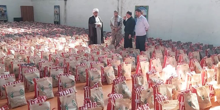 توزیع هزار بسته کمک مومنانه در بابلسر