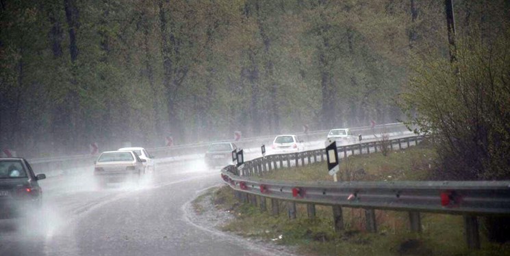 جاده های گلستان لغزنده است/ رانندگان احتیاط کنند