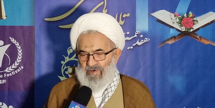 آیت‌الله معلمی: قرآن نسخه حیات‌بخش بشریت است