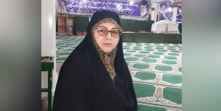 شهادت تنها آرزوی همسر شهیدم بود/ والدین الگوی خانواده سالم را به فرزندان نشان داده و آموزش دهند