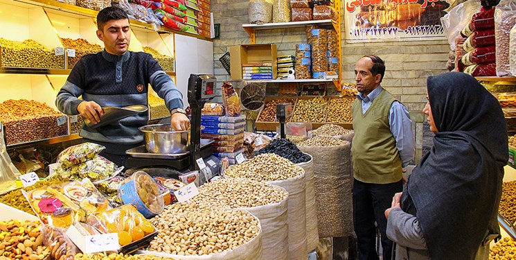 از حال و هوای یلدایی تا بازارگرمی تخمه در بازار آجیل