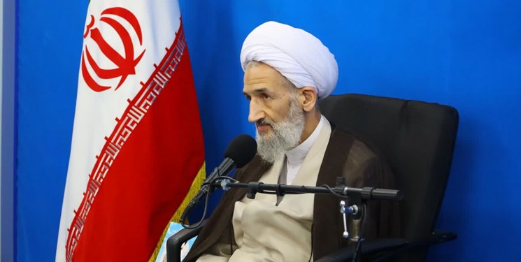 نماینده ولی فقیه  در مازندران: مدیران استانی چالش‌ها را به وزراء انتقال دهند/ اقدام دولت در خرید کاغذ از مازندران قابل تقدیر است