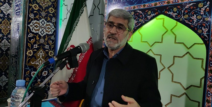 انقلاب اسلامی قدرت استکبار را به چالش کشید/هویت‌سوزی و هویت‌سازی 2 راهبر دشمن علیه انقلاب