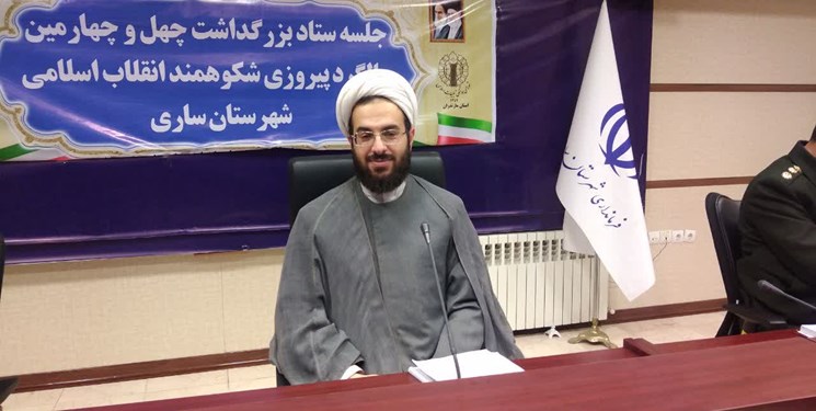 محور برنامه‌های گرامیداشت دهه جهاد تبیین است/نشاط آفرینی سرلوحه کار جشن پیروزی انقلاب