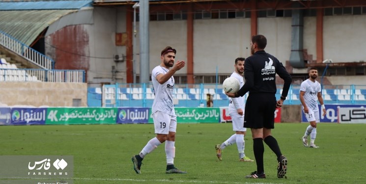 اشتباهات جنگی در دیدار ملوان