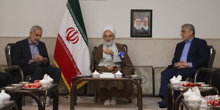 آیت‌الله فلاحتی: ورود سیاسیون به آموزش‌وپرورش موجب ضرر سیستم می‌شود