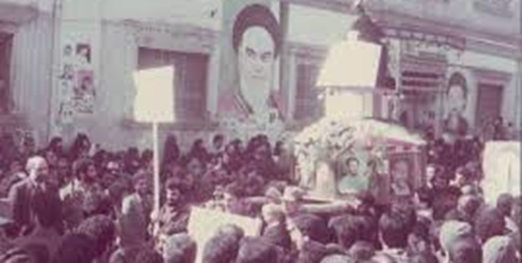روایتی از عاشقانه‌های حماسه 6 بهمن/ قاب عکسی که همه دنیای پسر شد