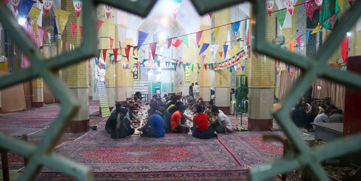 شرکت  حدود 3 هزار  دانش‌آموز مازندرانی در مراسم اعتکاف/ خلوت اختصاصی انس با معبود