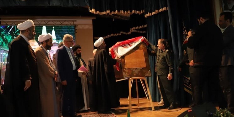رونمایی از کوچکترین قرآن چوبی جهان در رامسر