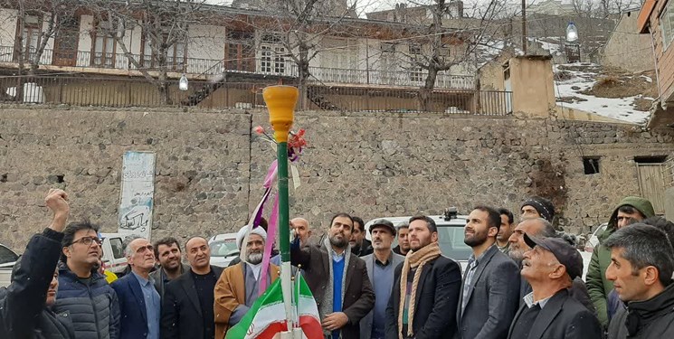 فجر44| آغاز گازرسانی به روستاهای صعب‌العبور لاریجان