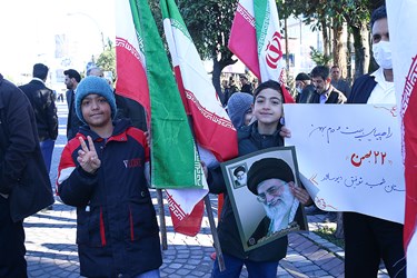 دهه هشتادی‌ها و نودی‌ها در قاب انقلاب
