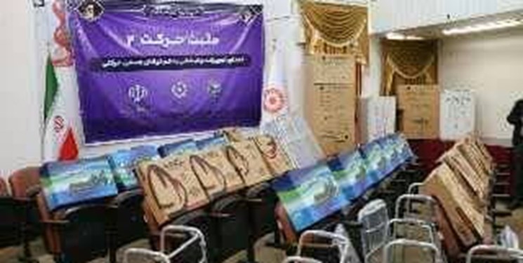 اهدای تجهیزات توانبخشی در مناطق محروم گیلان توسط ستاد اجرایی فرمان امام (ره)