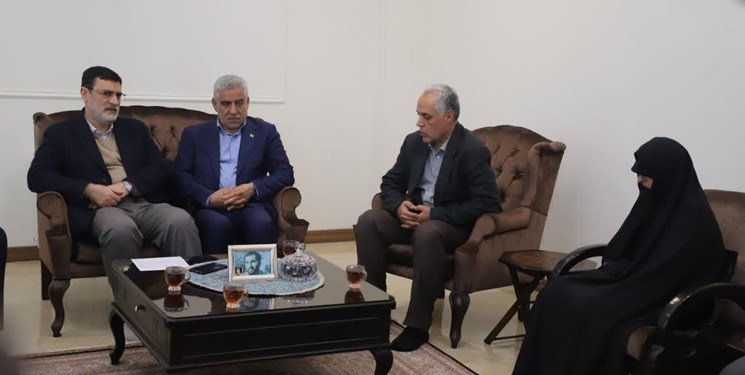 حل مشکلات خانواده شهدا و ایثارگران اولویت بنیاد شهید است