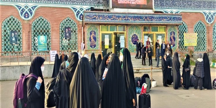 مدافعان سلامت گیلان عازم مناطق عملیاتی شدند