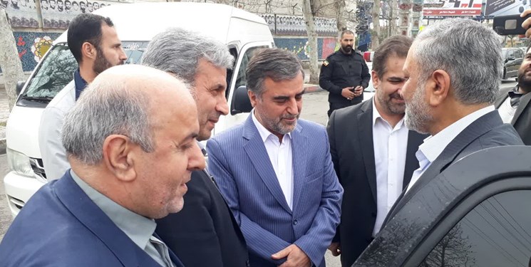 بازدید وزیر تعاون، کار و رفاه اجتماعی از شرکت آنتی‌بیوتیک‌سازی ایران در ساری
