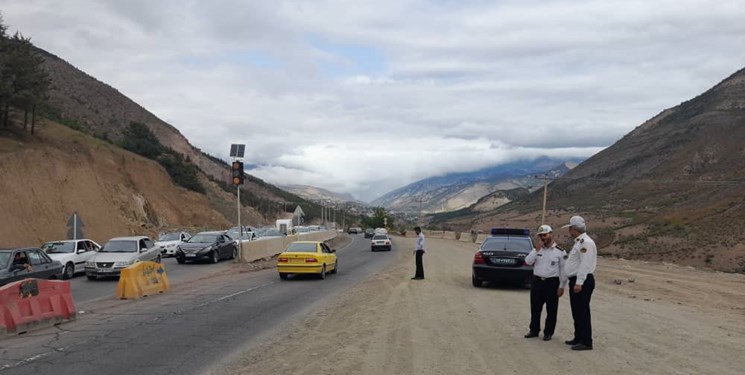 حجم بالای تردد در مسیرهای خروجی شمال/ محور کندوان یک‌طرفه شد