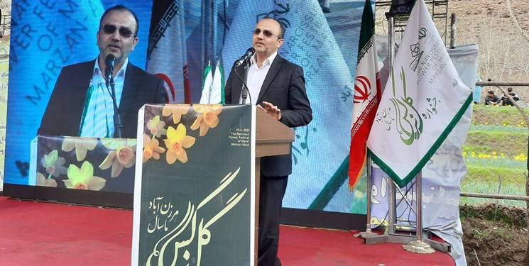مرزن‌آباد به‌عنوان منطقه ویژه صنایع خلاق ثبت شود/ حضور گردشگران خارجی در جشنواره گل نرگس