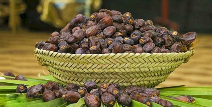 توزیع 10 تن خرما در مازندران/ آغاز توزیع میوه شب عید