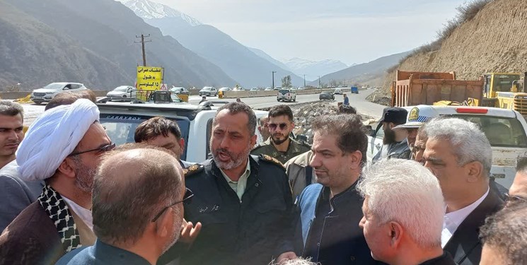 بازدید معاون استاندار مازندران از نحوه خدمات‌دهی به مسافران نوروزی در جاده هزار