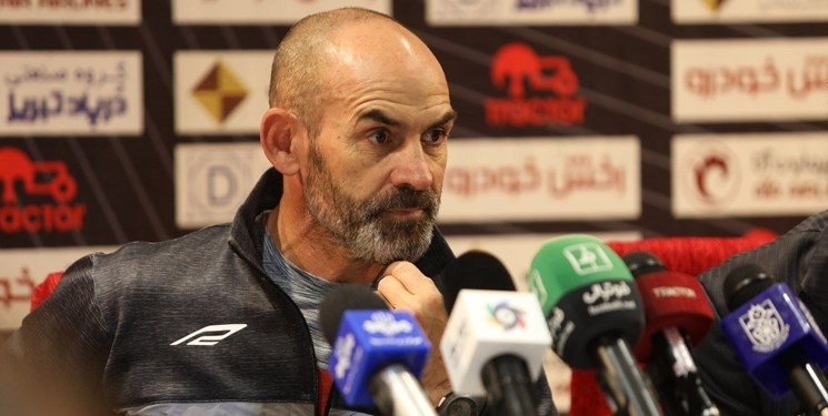 خمز: تیم ملی ایران مربی خوبی دارد و من هم در بهترین باشگاه هستم/ VAR مهمترین چیز در فوتبال نیست
