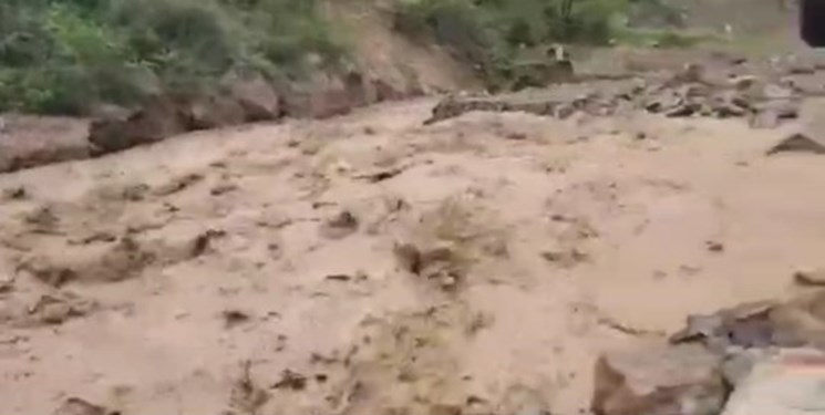 بازسازی پل روستای واسپول و بازگشایی جاده دسترسی 15 روستای بالادست مرزن‌آباد