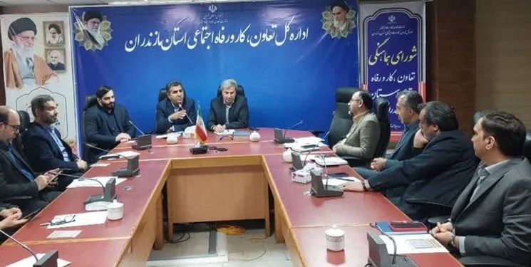 برخی مدیران دستگاه‌ها مدیریت جهادی برای تحقق شعار سال ندارند