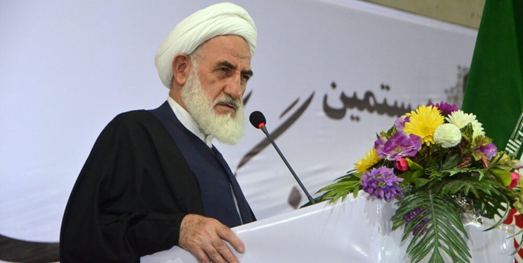 پیکر شهید آیت‌الله عباسعلی سلیمانی در قم آرام می‌گیرد/ جزئیاتی از وداع تا تدفین