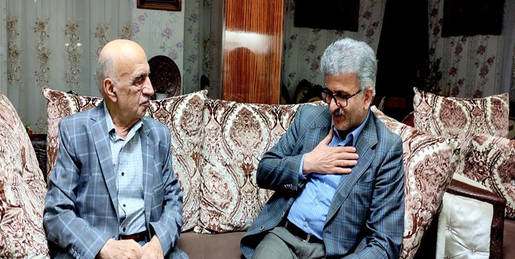 روایتی از تکریم جناب استاد در روز معلم/گنجینه‌ ارزشمند علم و مدیریت