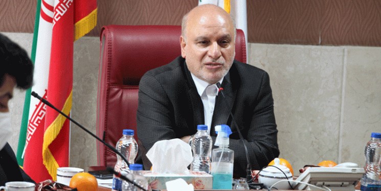 معاون وزیرجهادکشاورزی: کم‌کاری بانک مرکزی و سازمان مدیریت در بخش دام و طیور/ تنظیم بازار برعهده جهادکشاورزی است