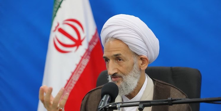 استکبار با القای شبهات به دنبال دین‌زدایی از مسلمان است
