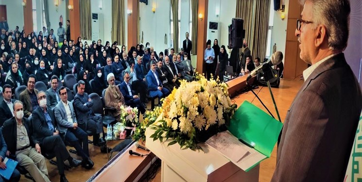 جوانی جمعیت مستلزم تغییر تفکر در حوزه فرزندآوری است