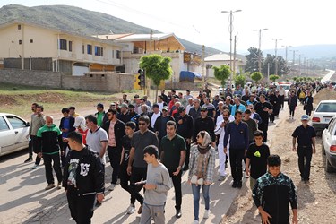 پیاده روی خانوادگی در «پول کُجُور»