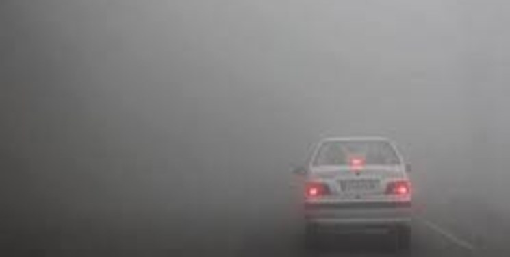 جاده‌های شمال بارانی و لغزنده است