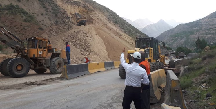 آغاز انسداد مقطعی هراز از امروز/ ارتفاعات کندوان بارانی و لغزنده شد