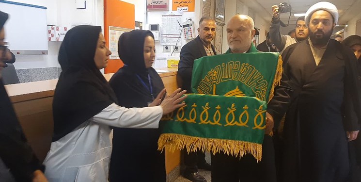 پرچمی که پنجره فولاد می‌شود