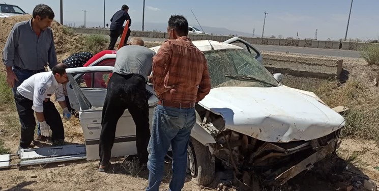 هفت مصدوم از واژگونی 2 خودرو سواری در گلستان