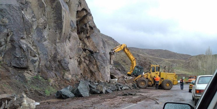 ریزش سنگ در کندوان 2 فوتی دیگر برجای گذاشت