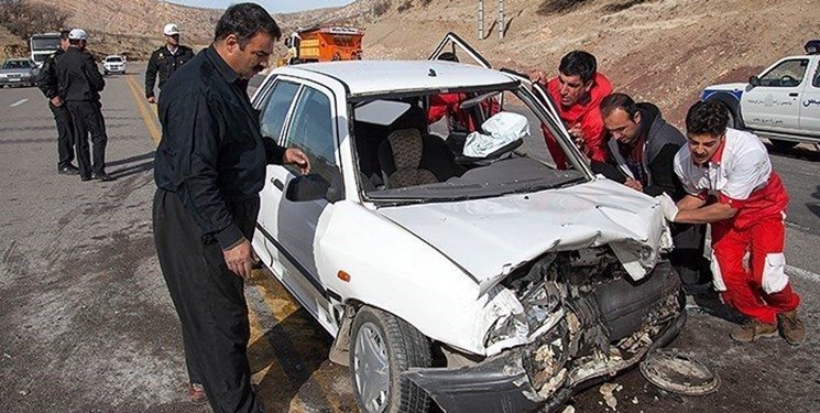 کشته و زخمی شدن 7 نفر در تصادف 3 سواری پراید و سمند
