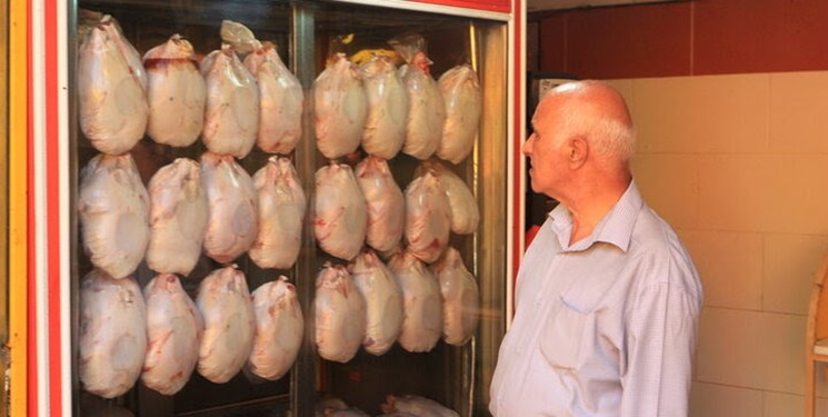 مرغ بازهم از سفره‌ها پَر کشید