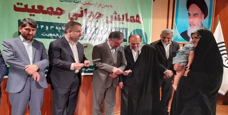 مشوق‌های جوانی جمعیت در کمترین زمان در اختیار خانوادها قرار گیرد