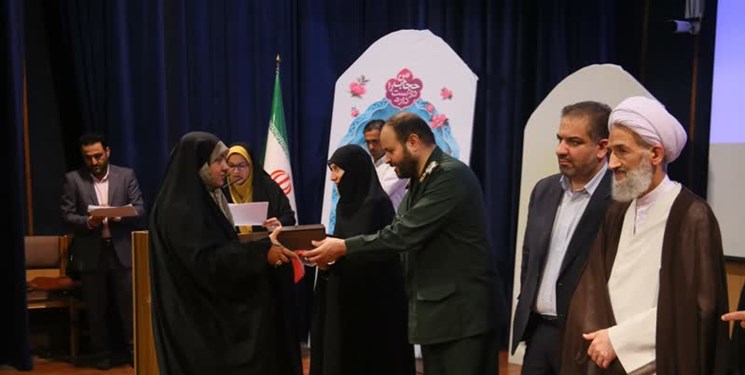 بانوان موفق و محجبه مازندرانی تجلیل شدند + عکس