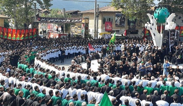 فیلم| حضور معاونان استاندار گلستان در سینه زنی کمر به کمر رامیان