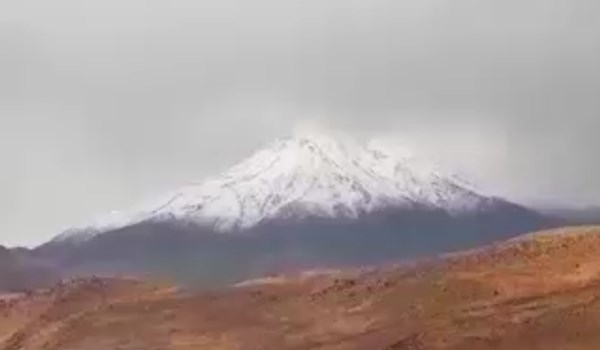 فیلم| بارش برف در دماوند در روزهای گرم تابستانی