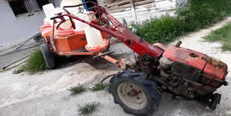 تیلر جان یک کشاورز ساروی را گرفت