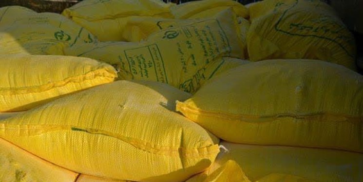 احتکار آرد داخل یک رستوران در رضوانشهر
