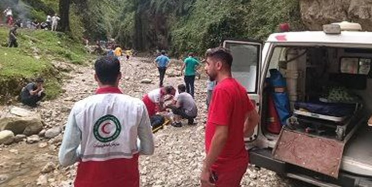 2 عضو یک خانواده در آبشار عباس‌آباد غرق شدند
