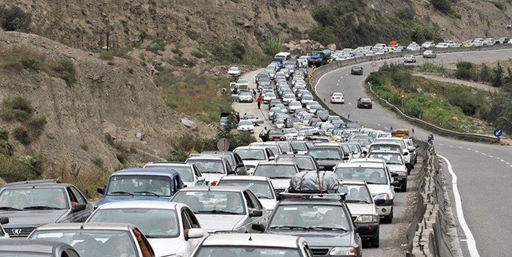 ترافیک  محور رشت ـ قزوین به 25 کیلومتر  رسید