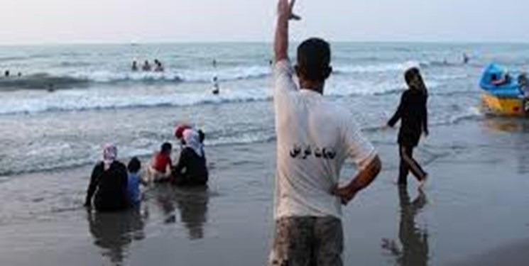 نجات 1161 نفر از چنگال موج‌های شکافنده دریا